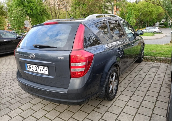 Kia Ceed cena 9800 przebieg: 301000, rok produkcji 2008 z Kraków małe 56